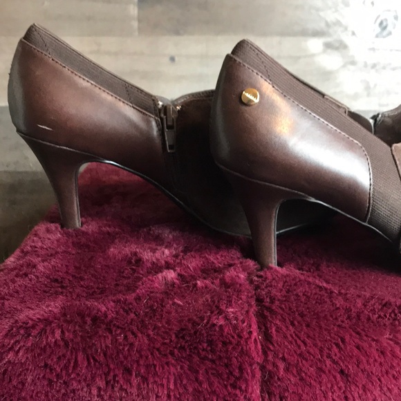Calvin Klein size 7 brown suede leather heels - Picture 3 of 8